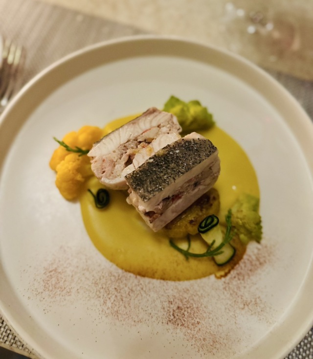 AZURE restaurantの店舗画像
