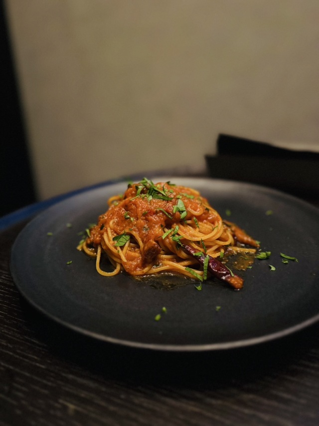 nishiazabu NEST（ニシアザブ ネスト）の店舗画像