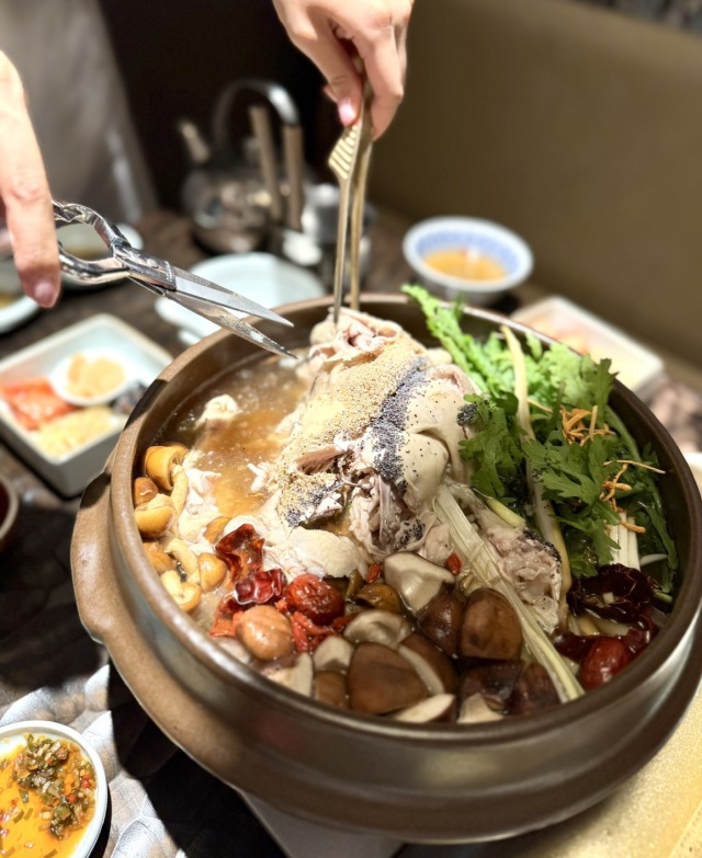絶景にも恵まれた”整う”韓国料理店