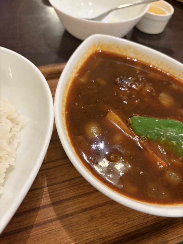 スープカレー屋 鴻 神田駿河台店の店舗画像