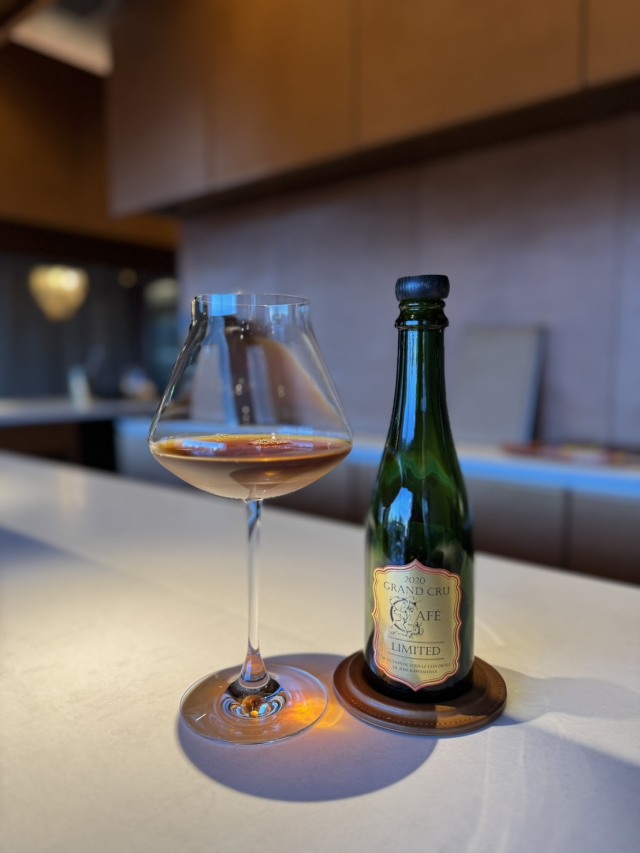 静寂に輝く至高の世界最高峰コーヒー