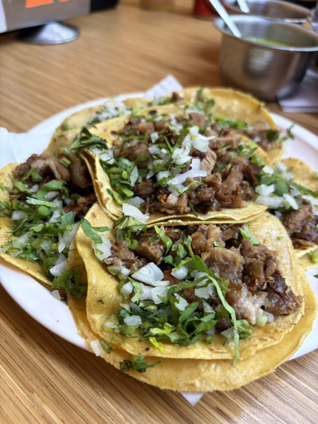 Taquería Los Cocuyosの店舗画像