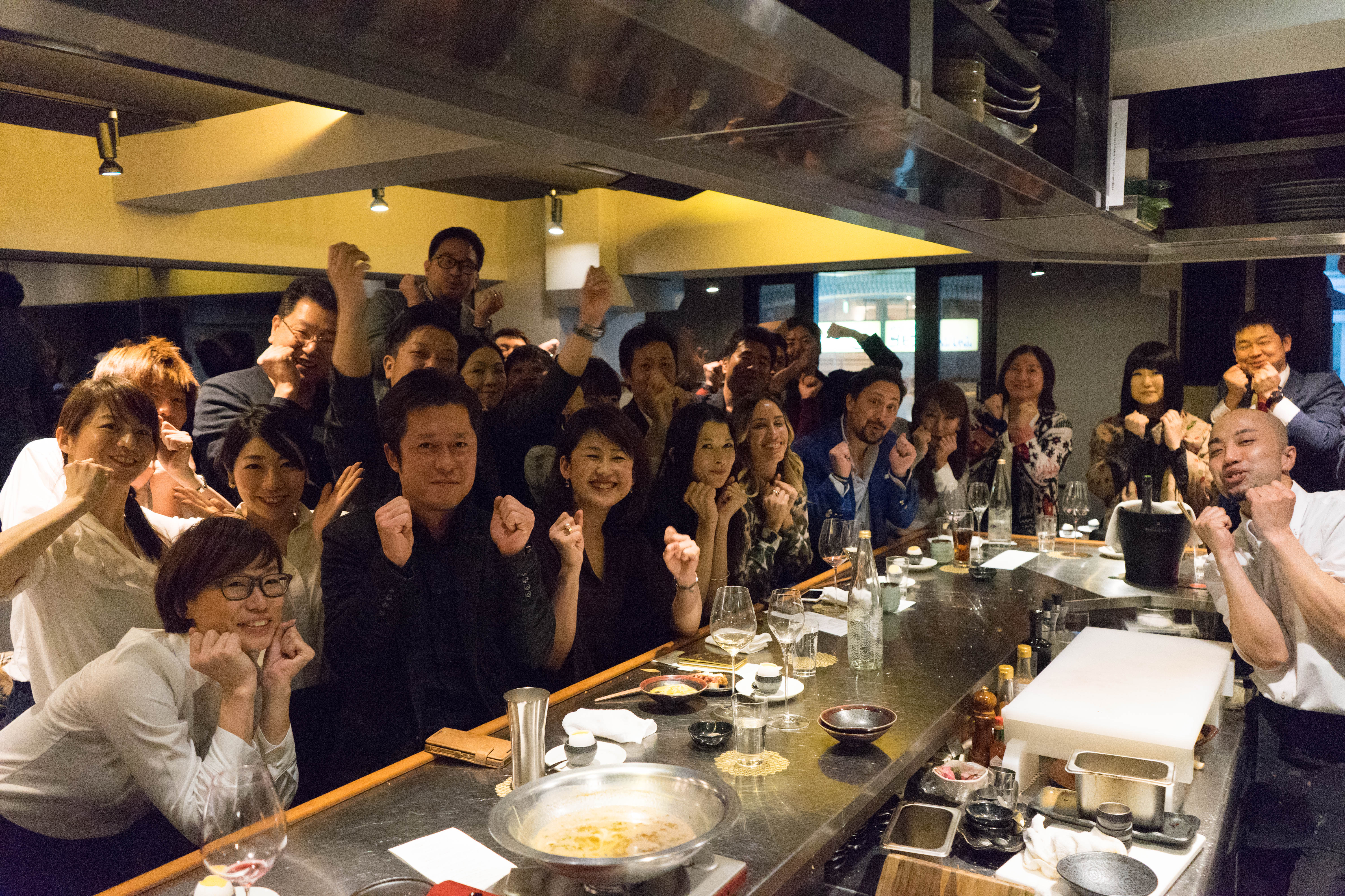 『神戸牛のチャンピオン牛』を世界一愛でる食事会@THE ●●●
