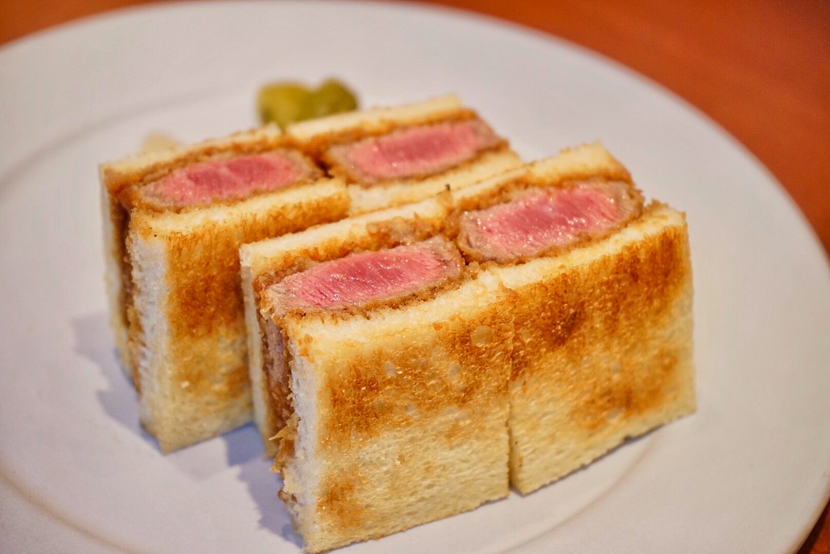 1日で10軒食べ歩き!?食べるのが好きな人が集まる美食倶楽部