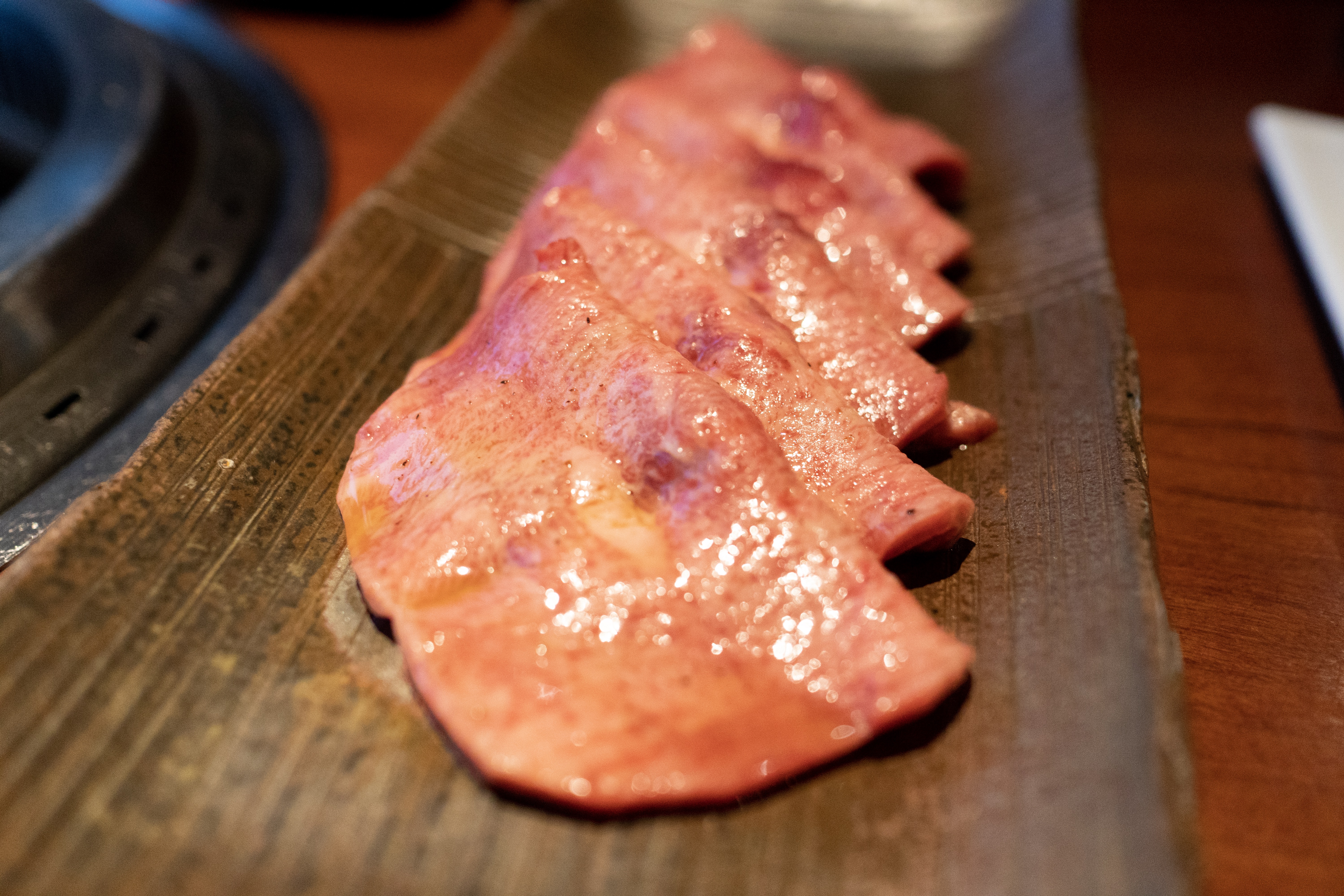 美食倶楽部に入会で行けちゃうかも！？ 幻のスペシャルコース！ お肉愛好家たちが愛してやまない焼肉『蕃 YORONIKU』