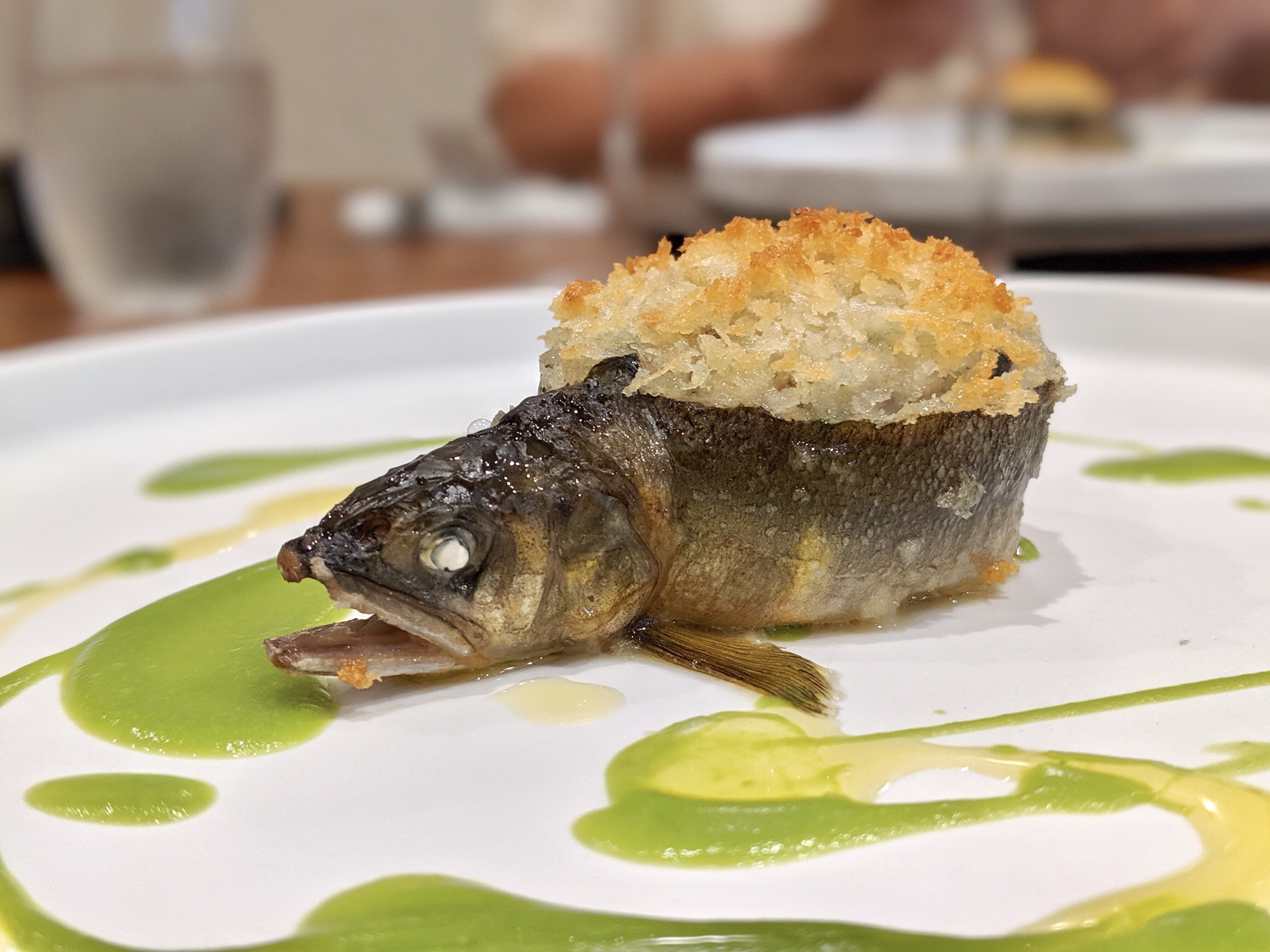 独創的な料理が味わえる1日1組限定のイタリアン「●●●