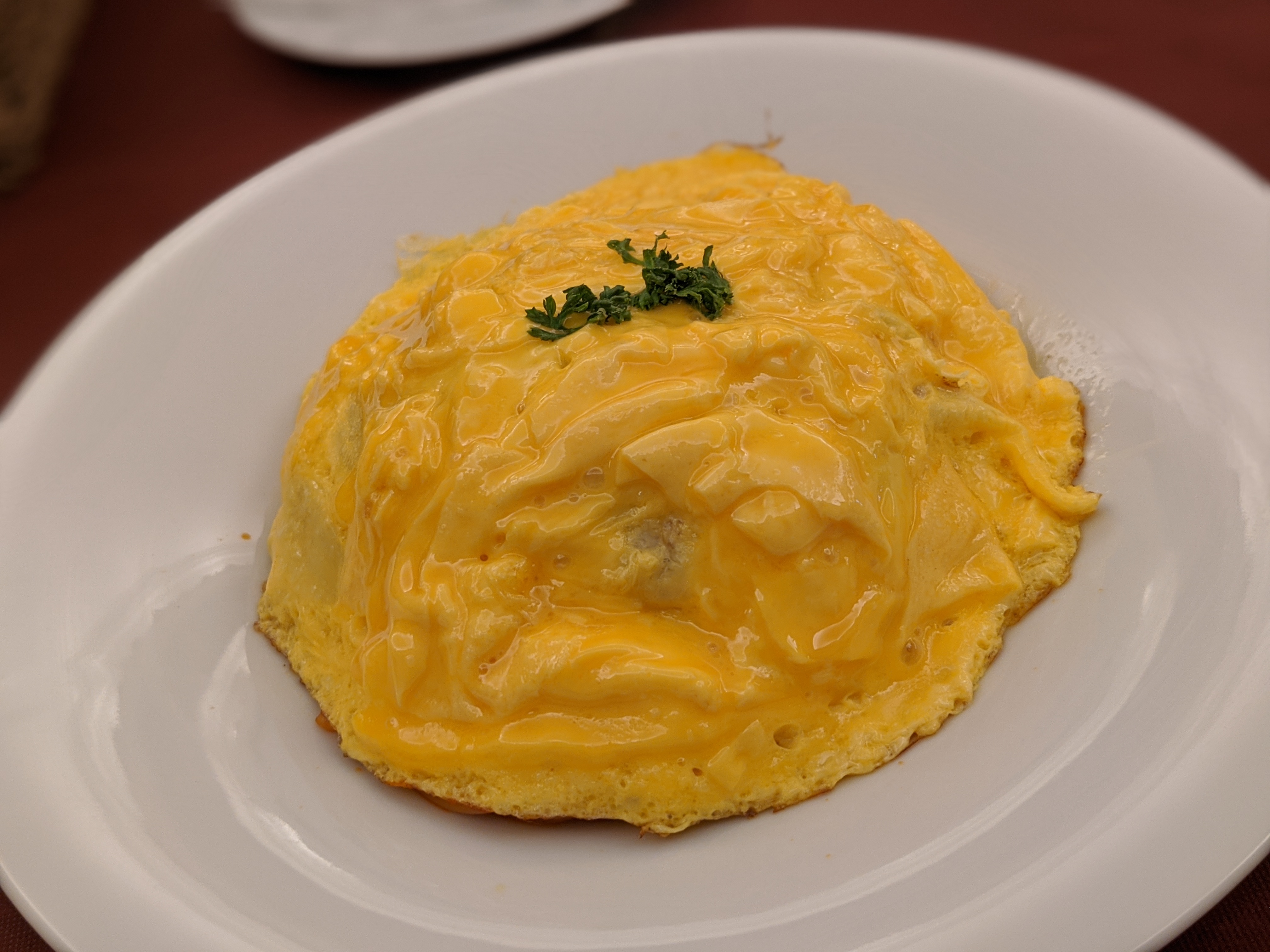 「笄軒(コウガイケン)」西麻布にお店を構える隠れ家感のある本格洋食店