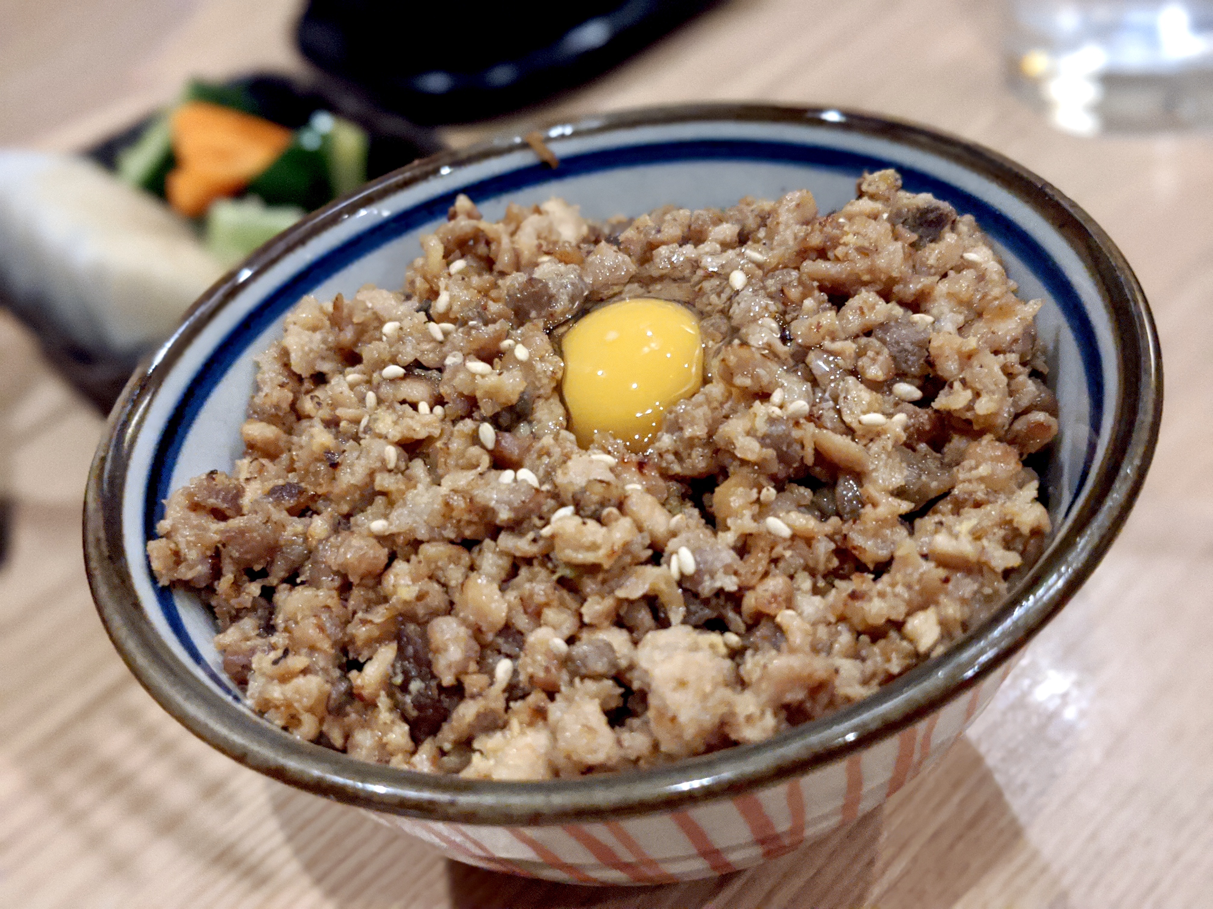 「益子」新橋の路地裏にたたずむ予約不可の焼鳥店