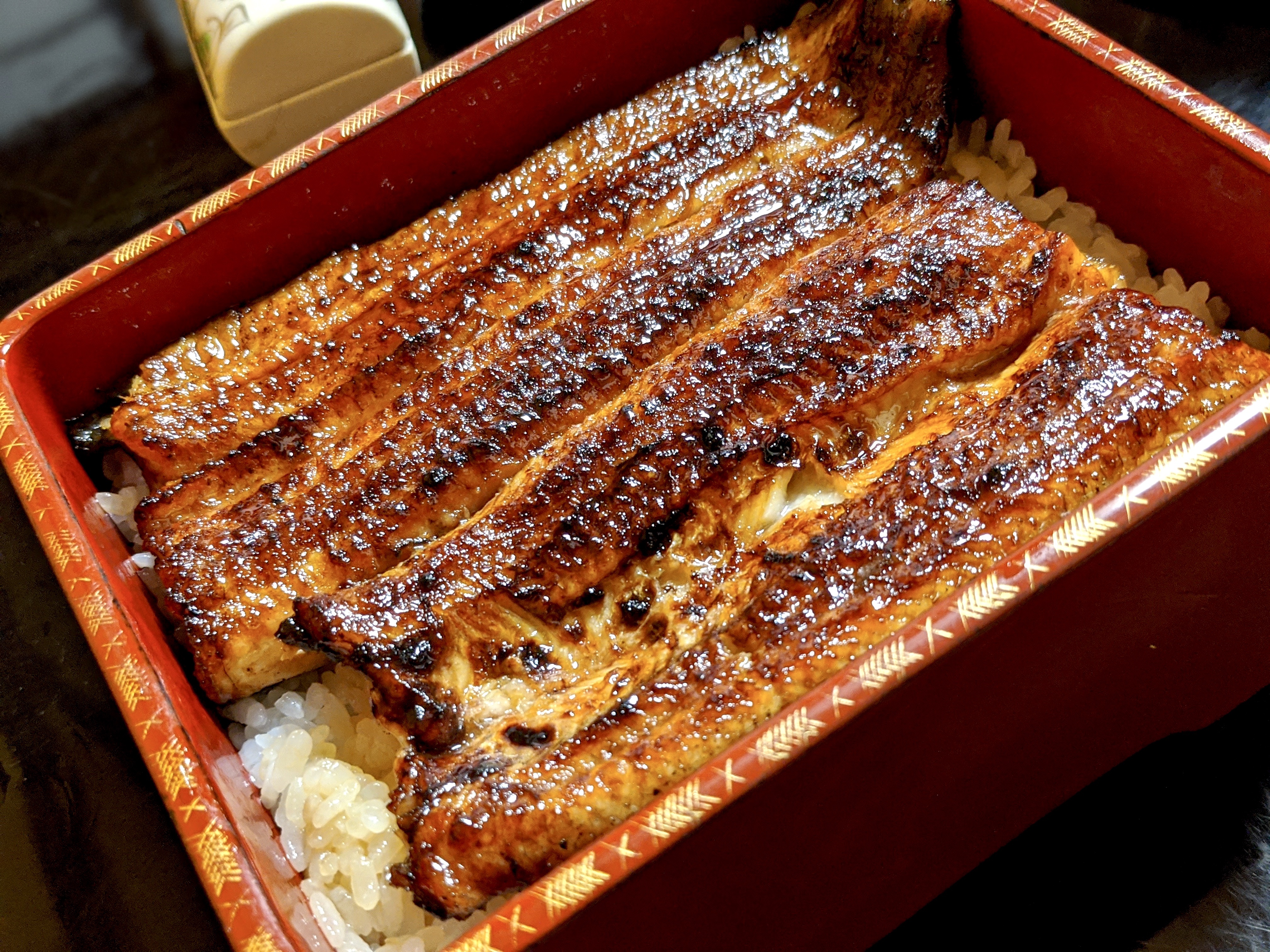 「●●●」明治43年創業の老舗鰻専門店
