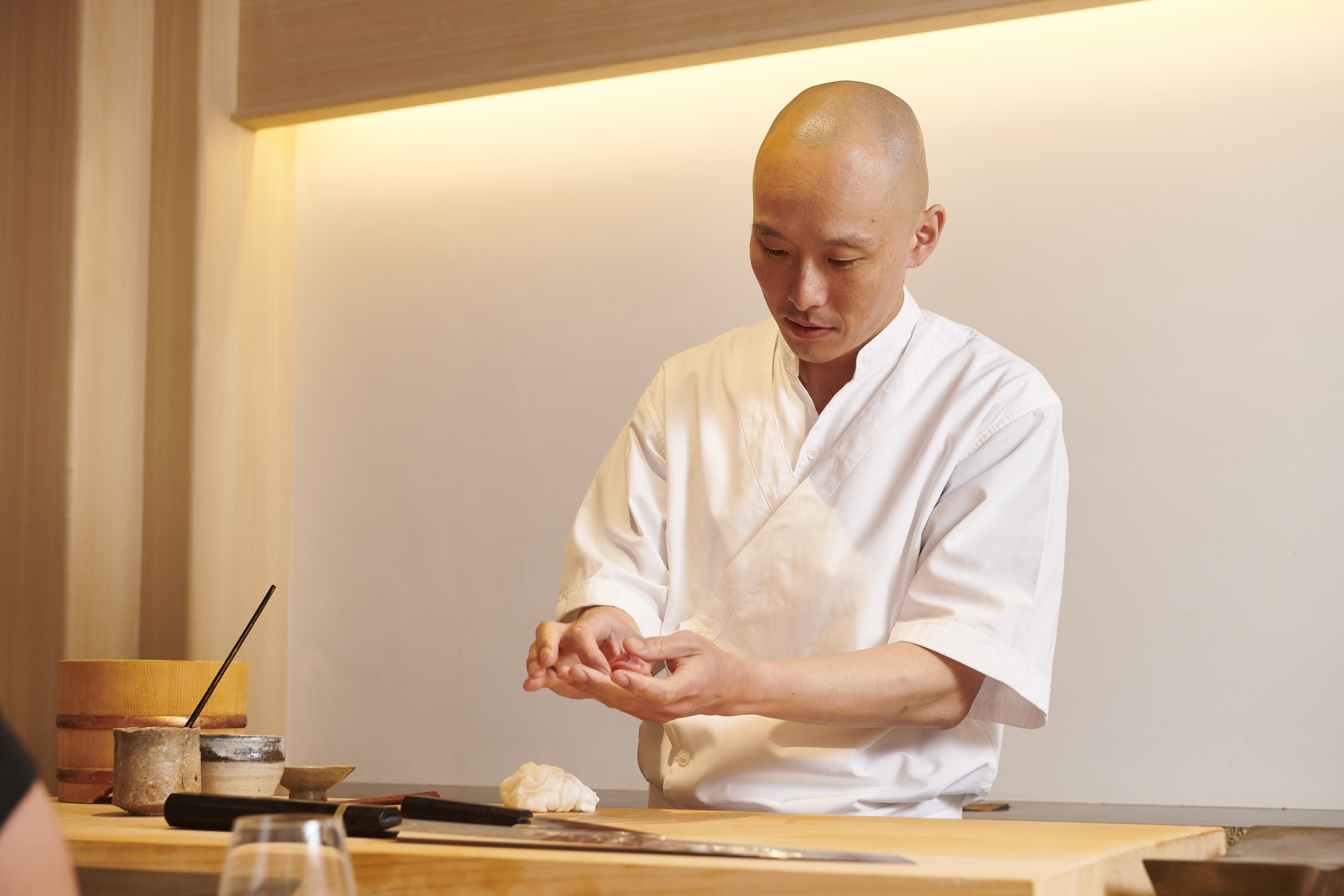 【前編】●●● 佐藤博之氏 VS. 堀江貴文〜堀江貴文VS.鮨職人 鮨屋に修行は必要か？〜