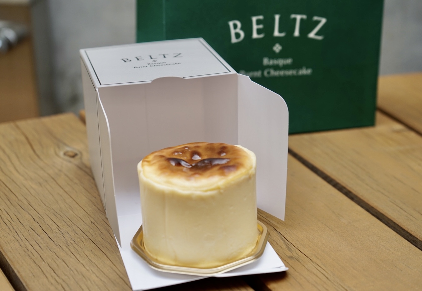 【広尾グルメ】他の名店とはどこか一味違う！濃厚だけど後味さっぱりした絶品バスクチーズケーキ【●●●】