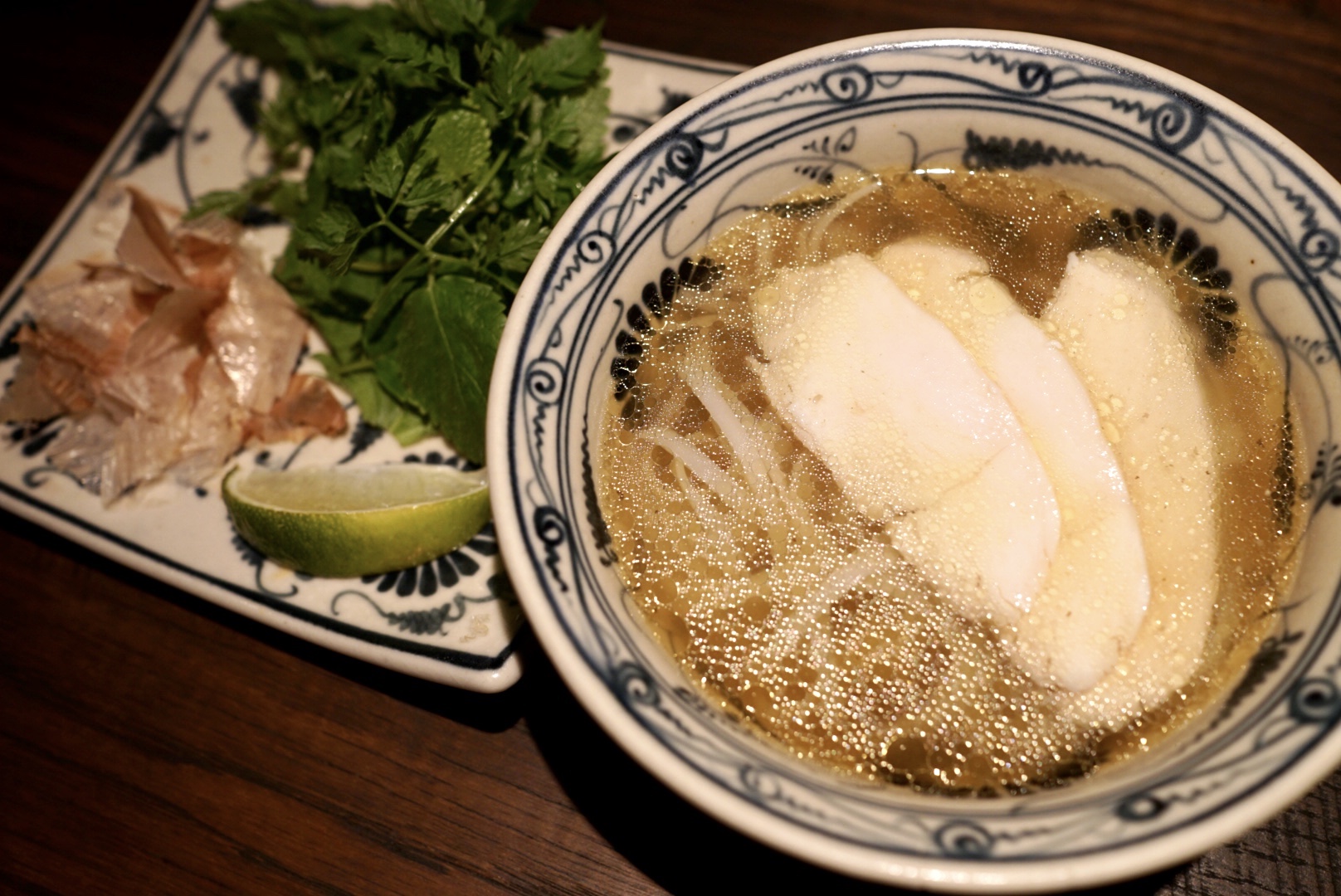 【東京グルメ】これまで体験したことがないようなモダンベトナミーズと秀逸な日本酒の組み合わせ【●●●】
