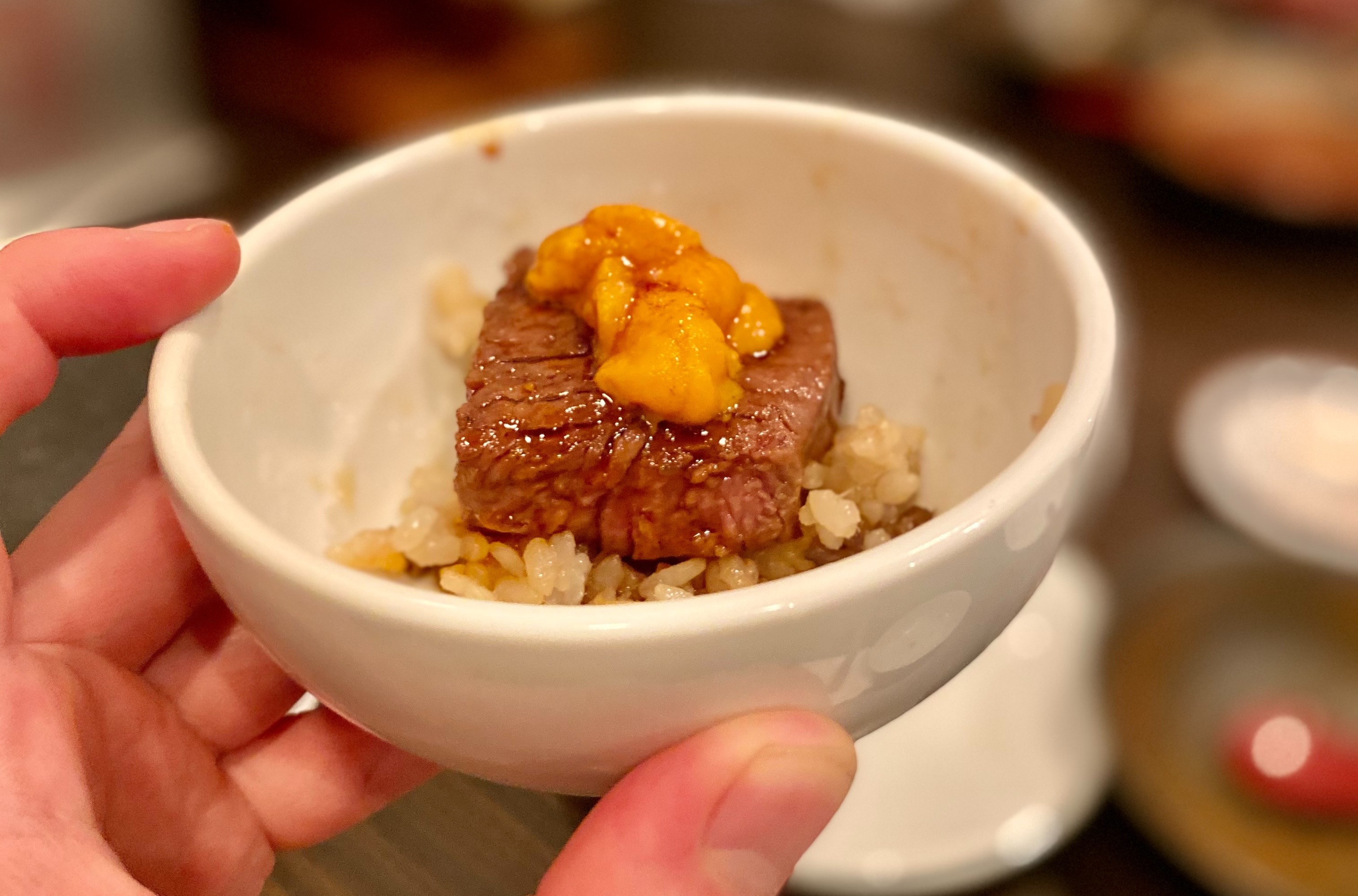 【東京グルメ】東京屈指の焼肉を味わう！名物「ブリカツサンド」を中心にここだけの極上逸品を堪能『●●●』