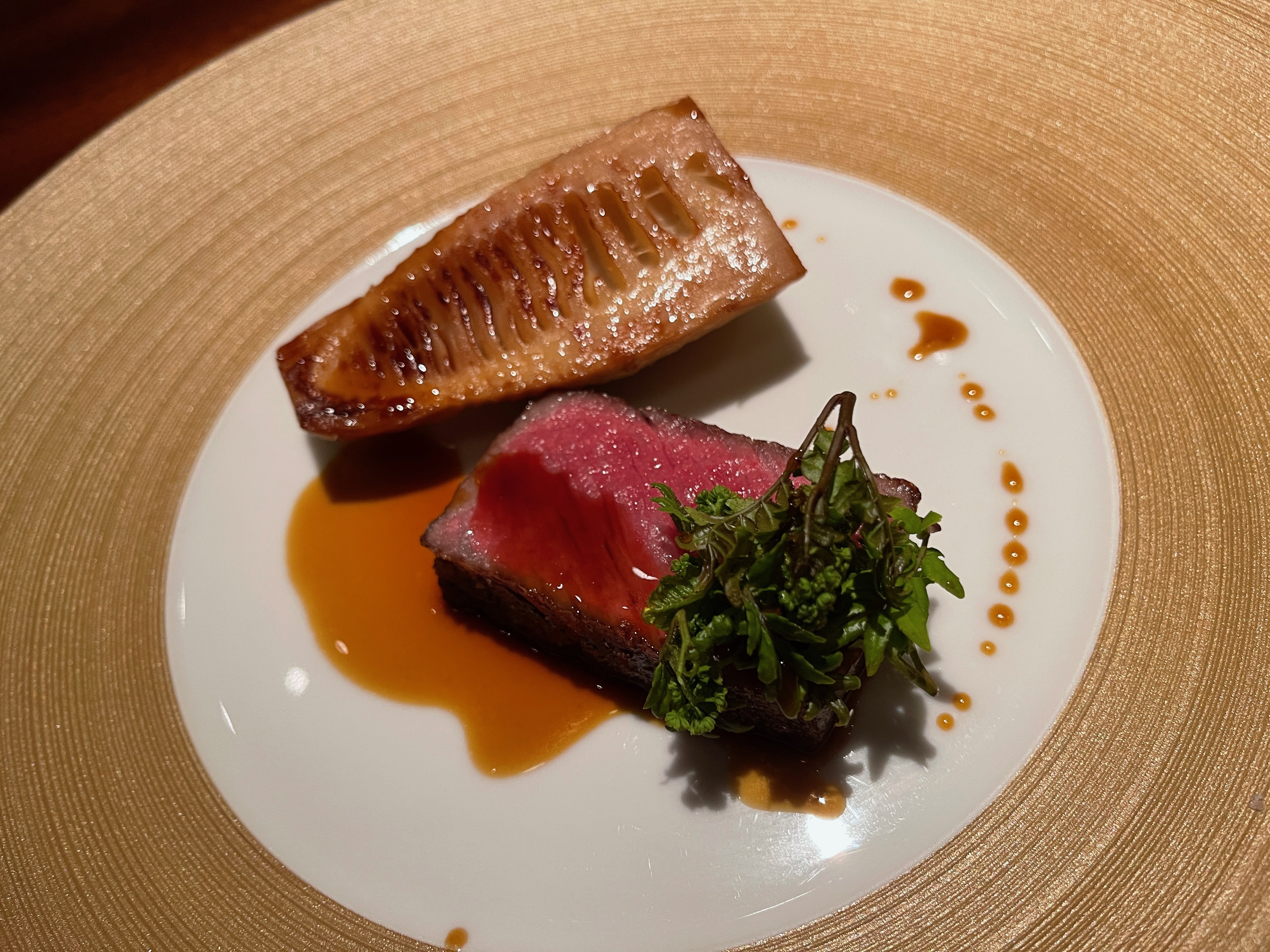 【東京グルメ】東京・西麻布で和の食材を中心に使用し、フレンチの技法で調理する人気店「●●●」