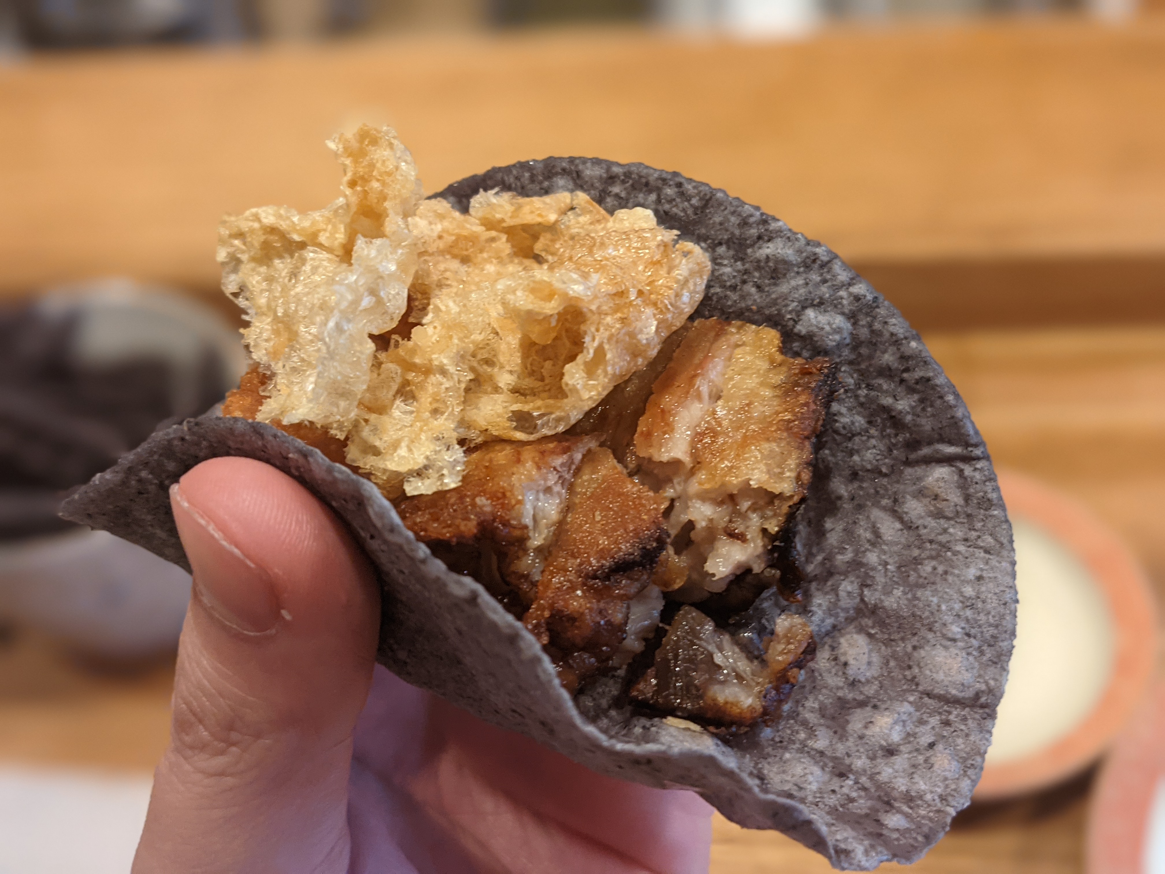 【三軒茶屋グルメ】こだわり抜いた食材による究極のタコスが味わえるお店「LOS TACOS AZULES(●●●)」