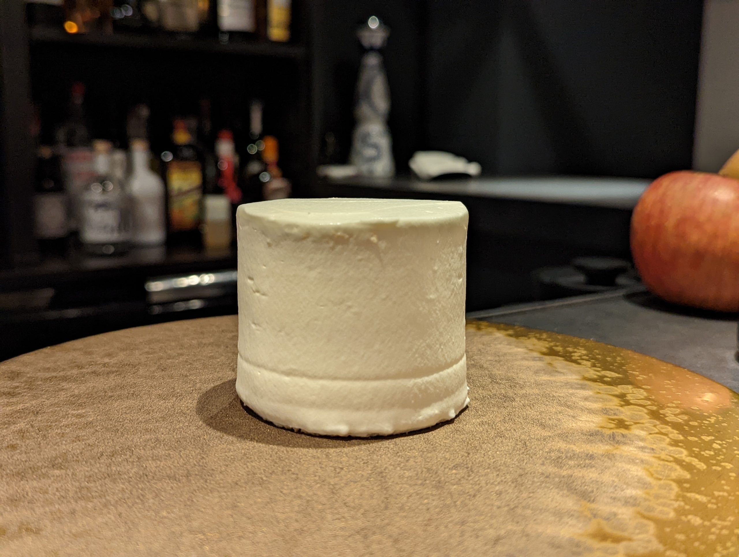 六本木の一等地で味わえる季節のフルーツを使用した出来立てのケーキやパフェ「Patissiere MAYO」