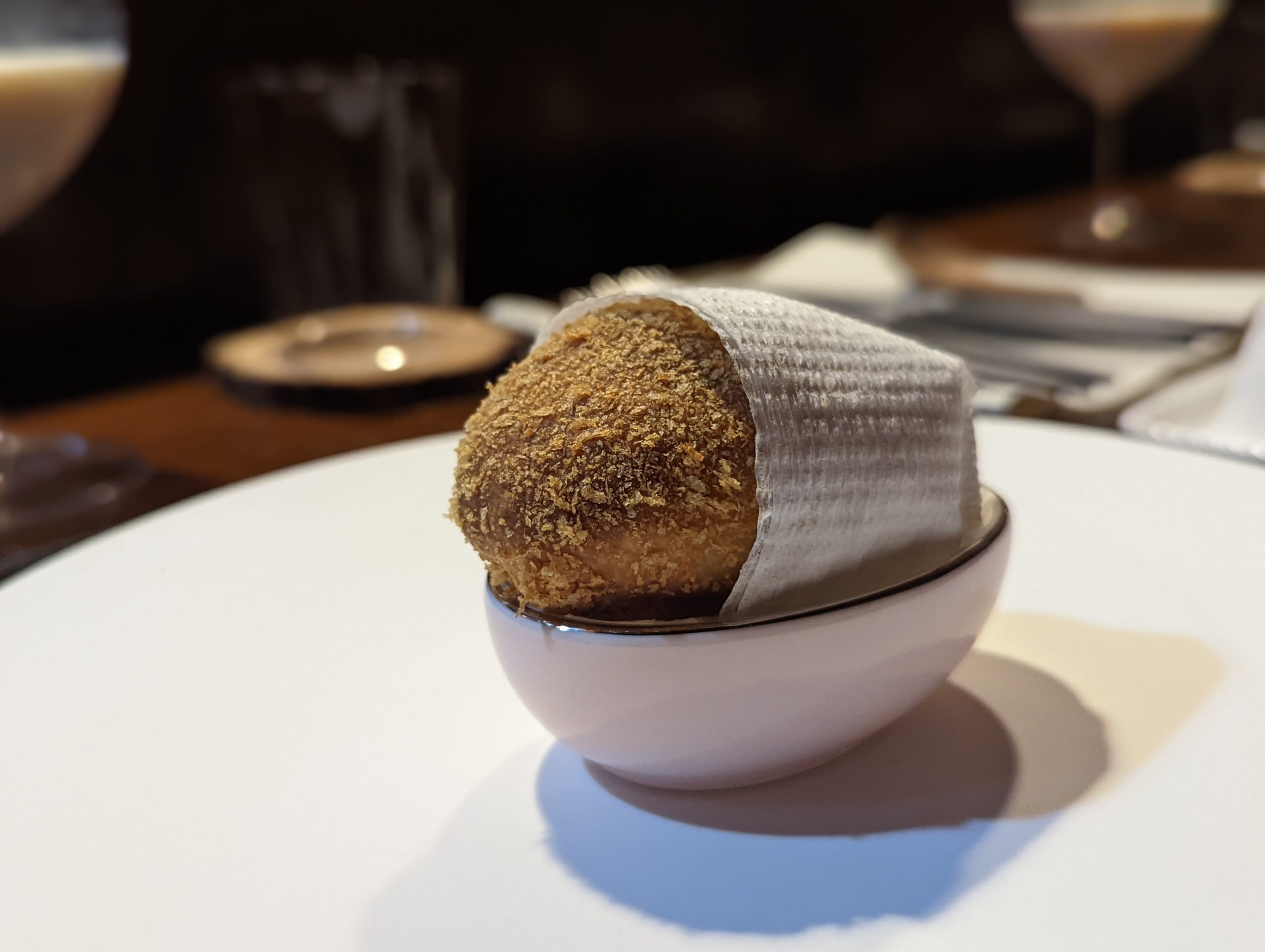 パンのペアリングという新しいジャンルのフレンチレストランが自由が丘で「●●●」