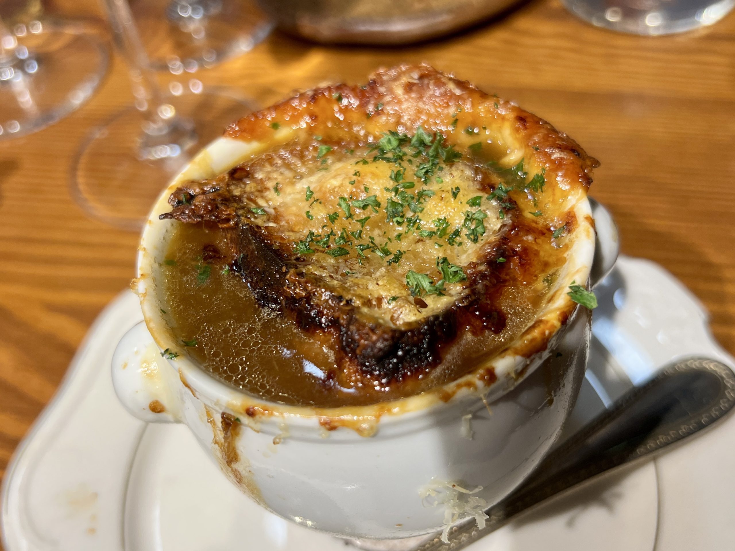 フランス現地の料理を人形町で味える本格ビストロ「●●●」