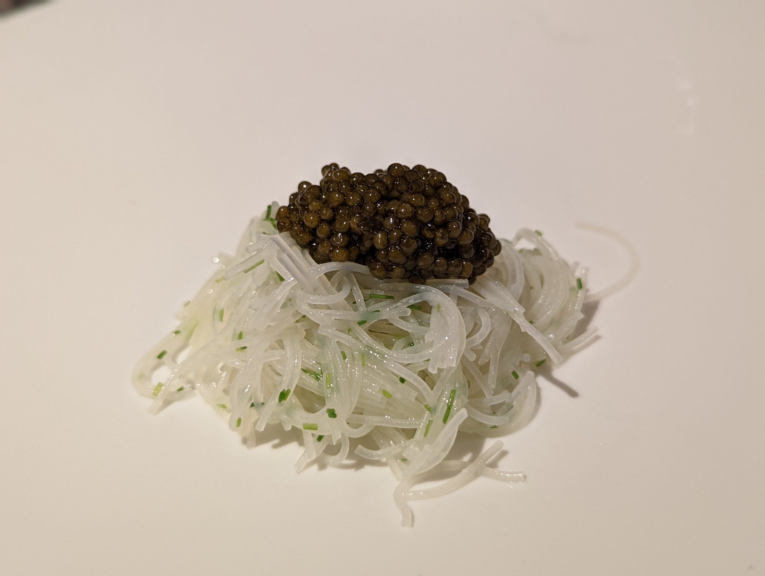 渋谷の道玄坂で長年営業されてる中華料理店の奥に完全紹介制のレストランが登場「●●●」