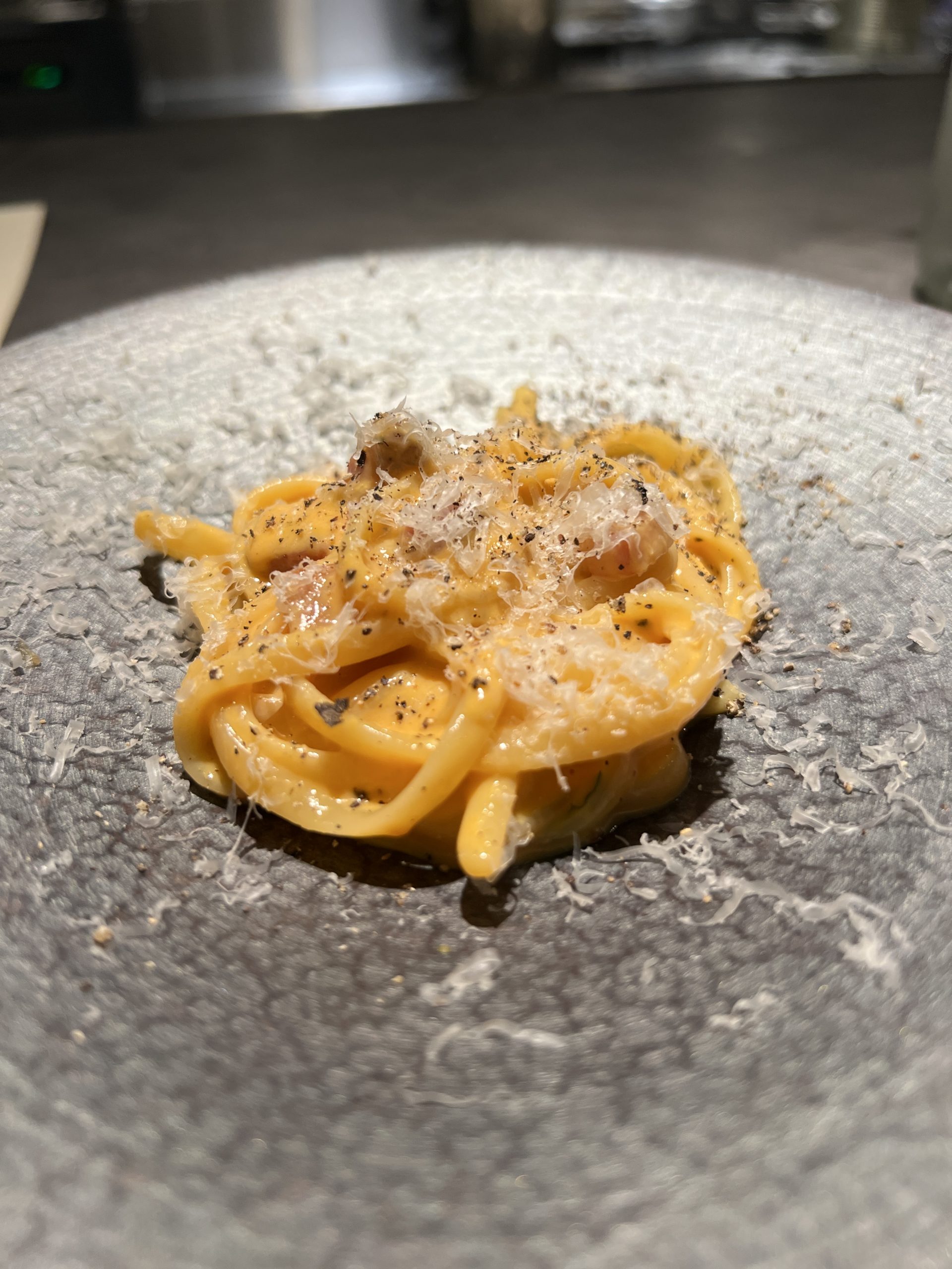 〆はパスタ10種類から好きな量を好きな種類だけ注文できる「トサージュ」