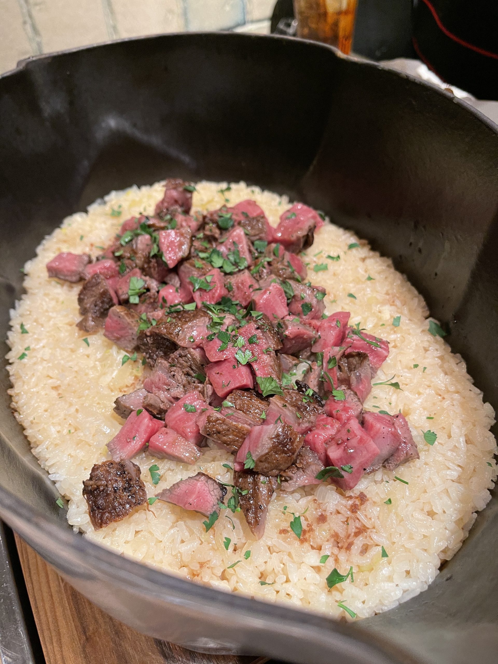 全体的なバランスの良く取れた焼肉の名店「焼肉ジャンボはなれ」