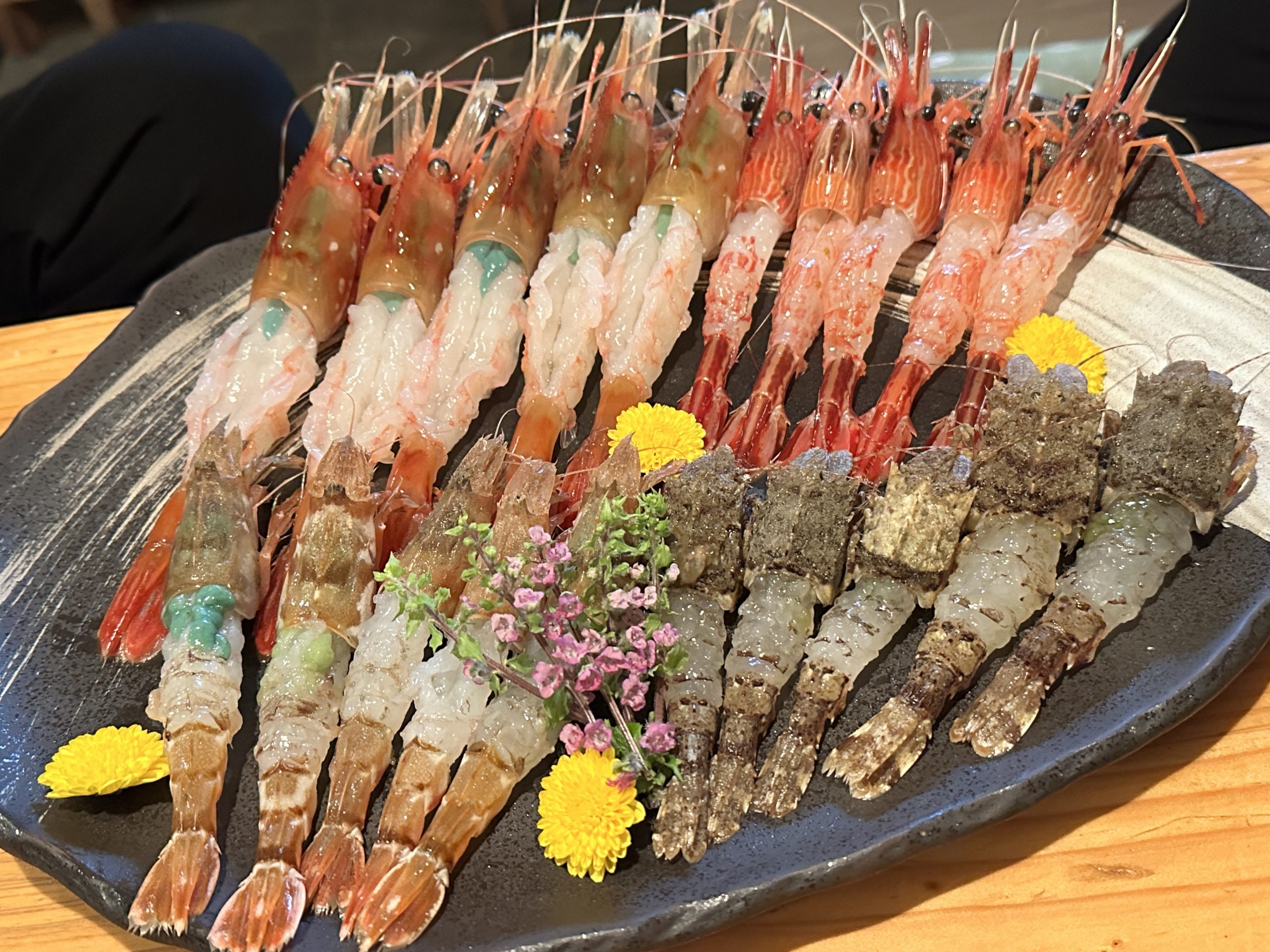 【TERIYAKI美食倶楽部】北陸最強の居酒屋と呼び声の高い最高の食材と日本酒を楽しめる「●●●」