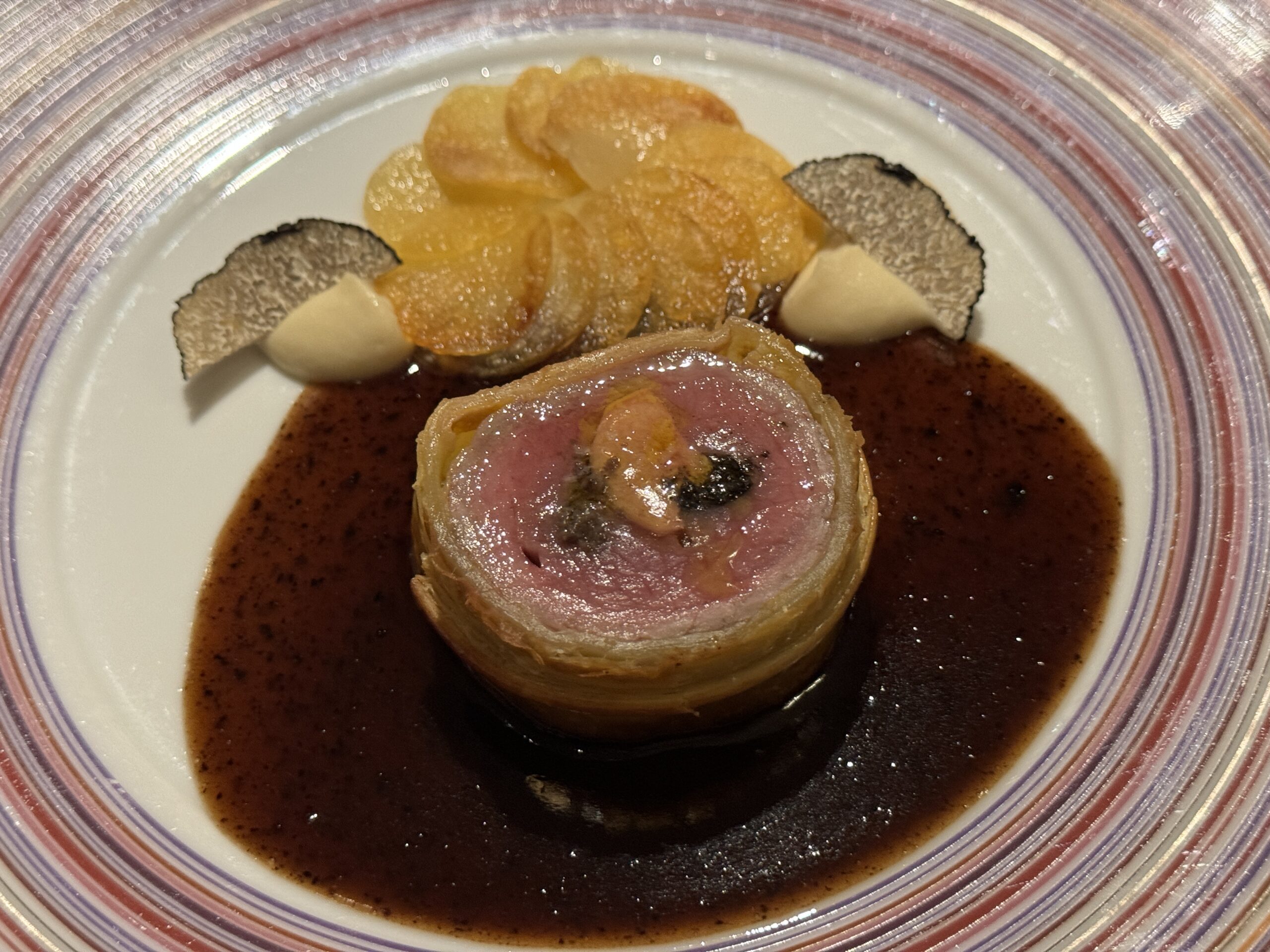 ＜TERIYAKI美食倶楽部＞正統派フレンチを継承し続ける京橋の優雅な美食空間「●●●(シェ・イノ)」