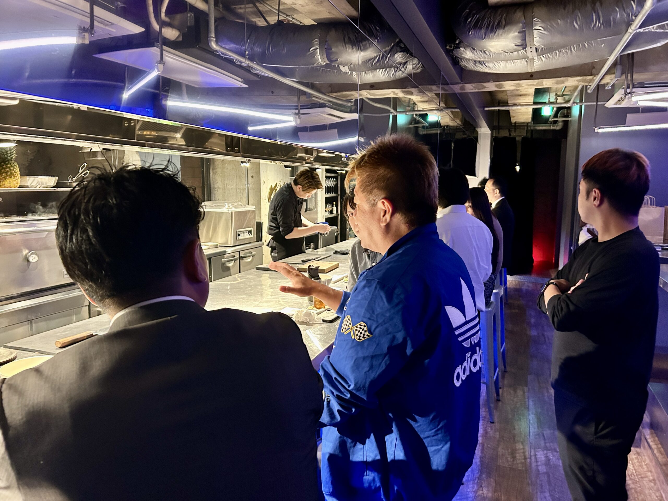 堀江貴文とカウンターで高級肉料理をいただく！ 第111回プレミアム肉会『WM BY WAGYUMAFIA』