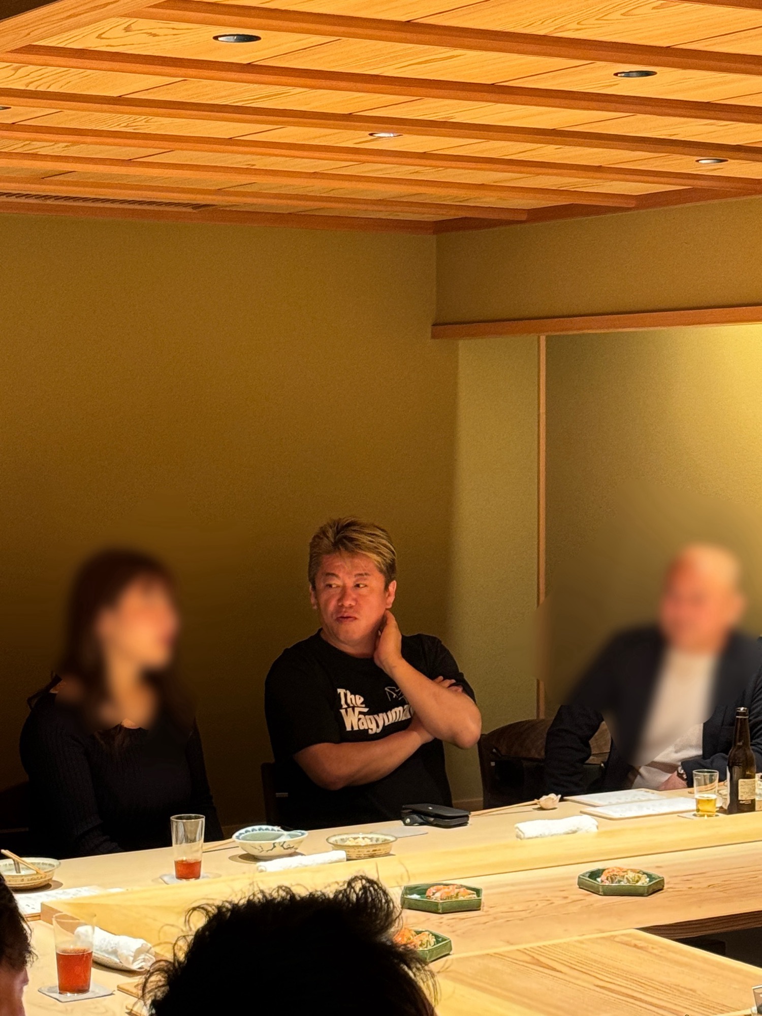 堀江貴文とカウンターで高級寿司をいただく！第118回プレミアム鮨会『●●●』で開催！