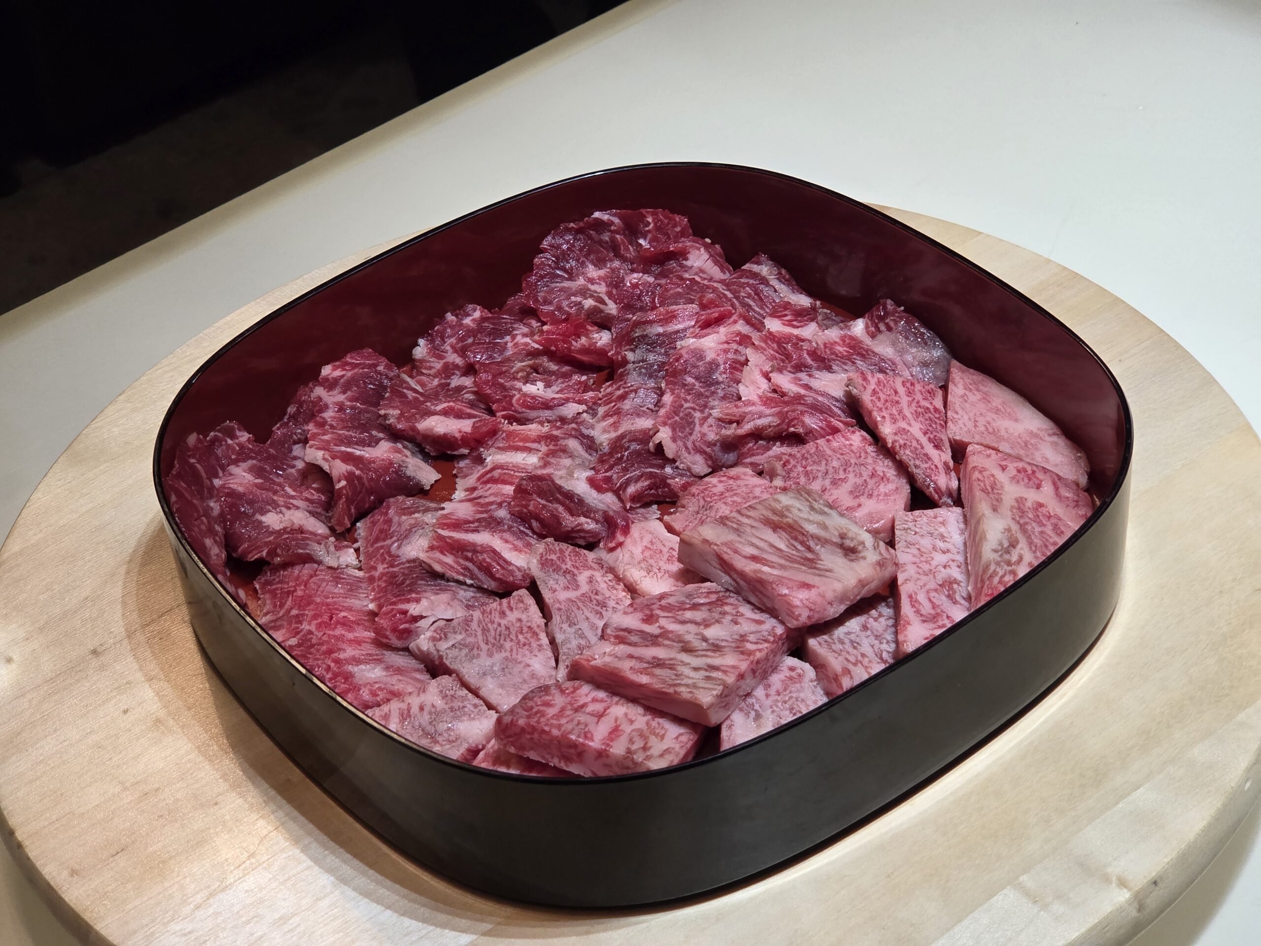 「こんな店が、こんな場所に。」加古川・1日1組限定の”肉の聖域”に辿り着けた理由